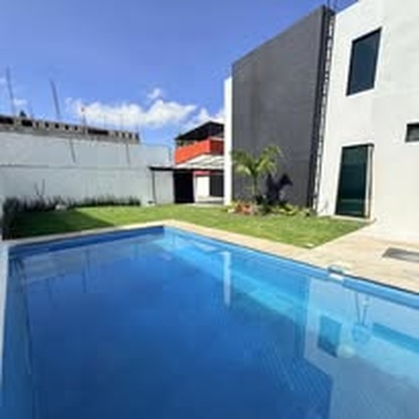 Sala moderna de propiedad