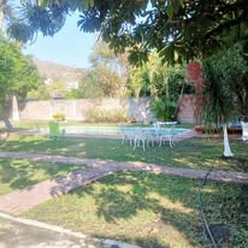 Casa con alberca en Morelos